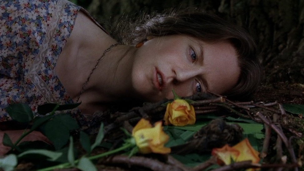 ‘The Hours’ (2002) and What We Hide and Show of Ourselves in the Eternities&nbsp;In-between