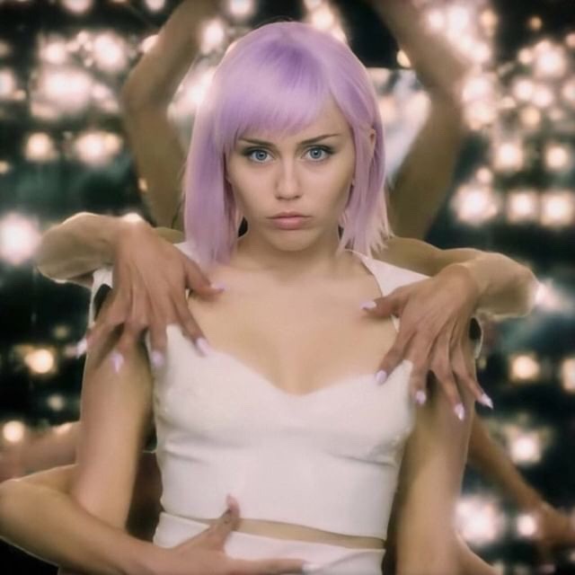 MV5BMmE1NDdjMzUtYmUzYy00YjIzLTg4ZjMtMjdhZjBkODhlN2JlXkEyXkFqcGdeQXVyNjAyMTU0NzA@._V1_