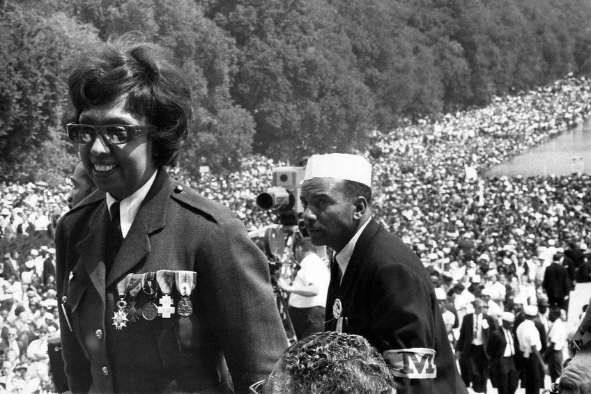 Josephine Baker wearing her wartime medals at the Washington March.