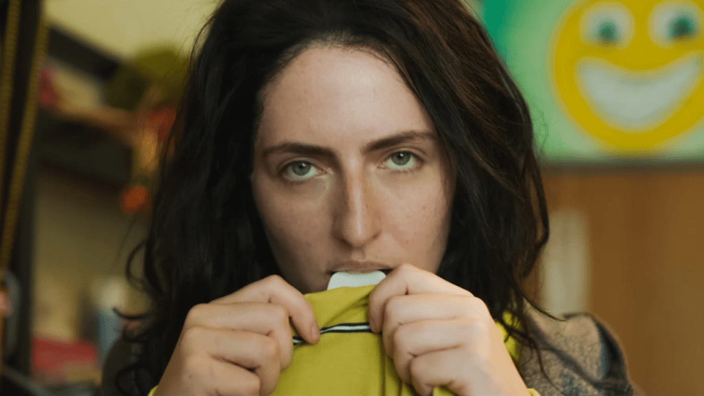 TRIBECA 2022 REVIEW: ‘The Year Between’ (2022) Fails to Make a Statement on Comedy and Bipolar&nbsp;Disorder