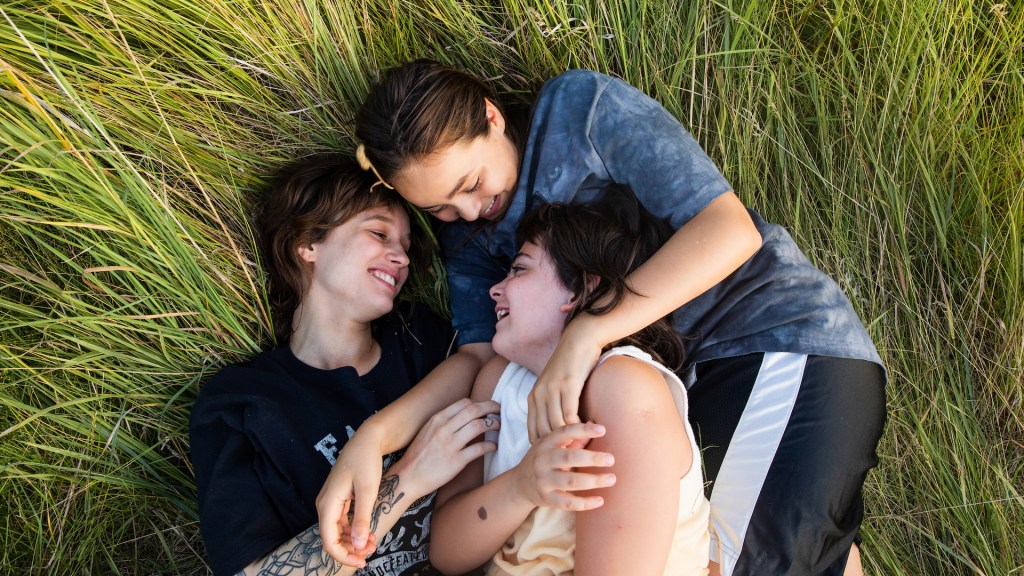 VENICE 2023 REVIEW: ‘Paradise is Burning’ (2023) Is a Triumphant Love Letter to&nbsp;Sisterhood